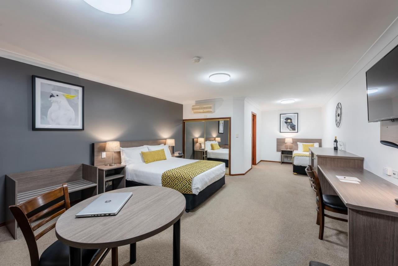 เบสต์ เวสเทิร์น ลัส - แอมบาสซาเดอร์ ออเรนจ์ Motel ภายนอก รูปภาพ