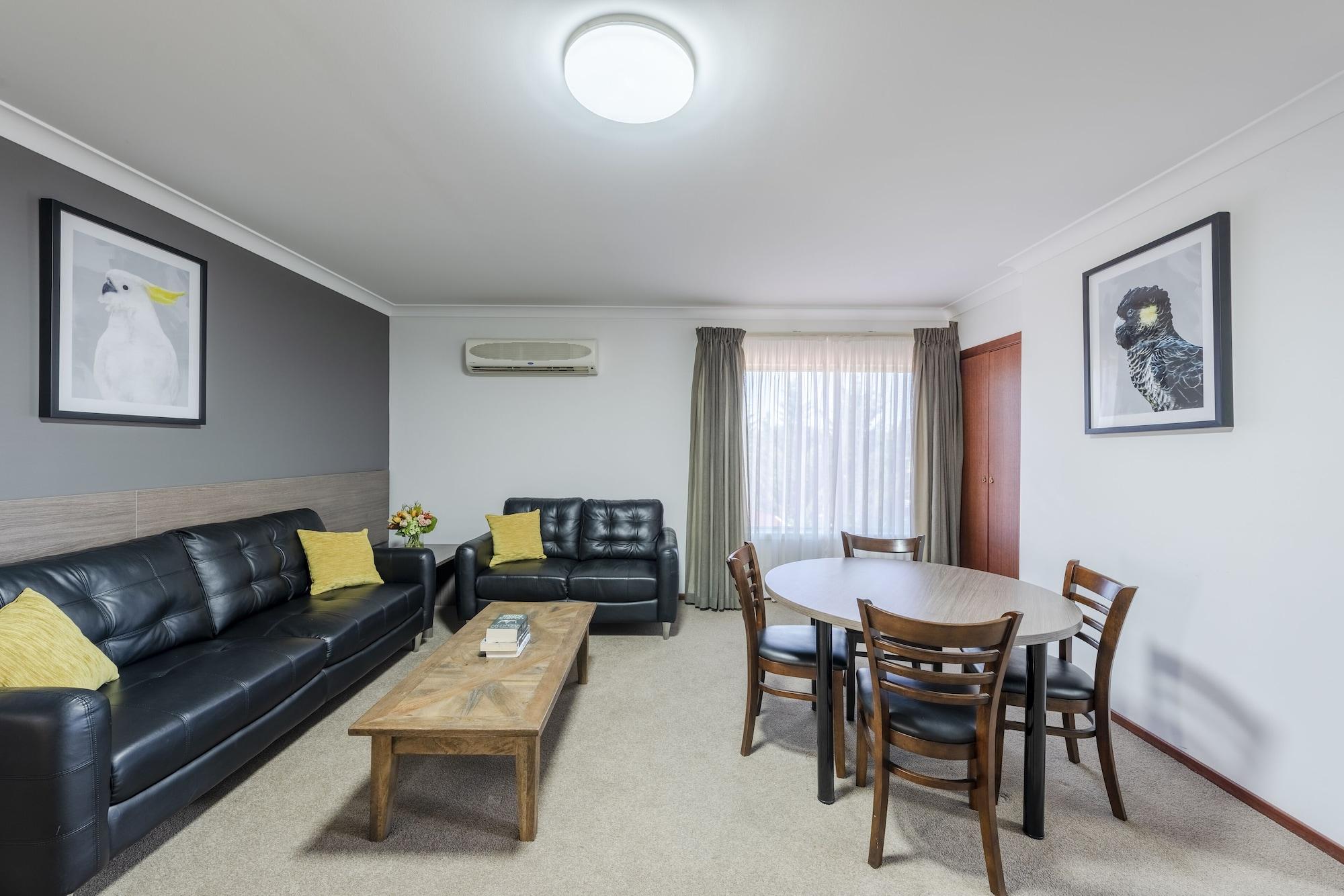 เบสต์ เวสเทิร์น ลัส - แอมบาสซาเดอร์ ออเรนจ์ Motel ภายนอก รูปภาพ