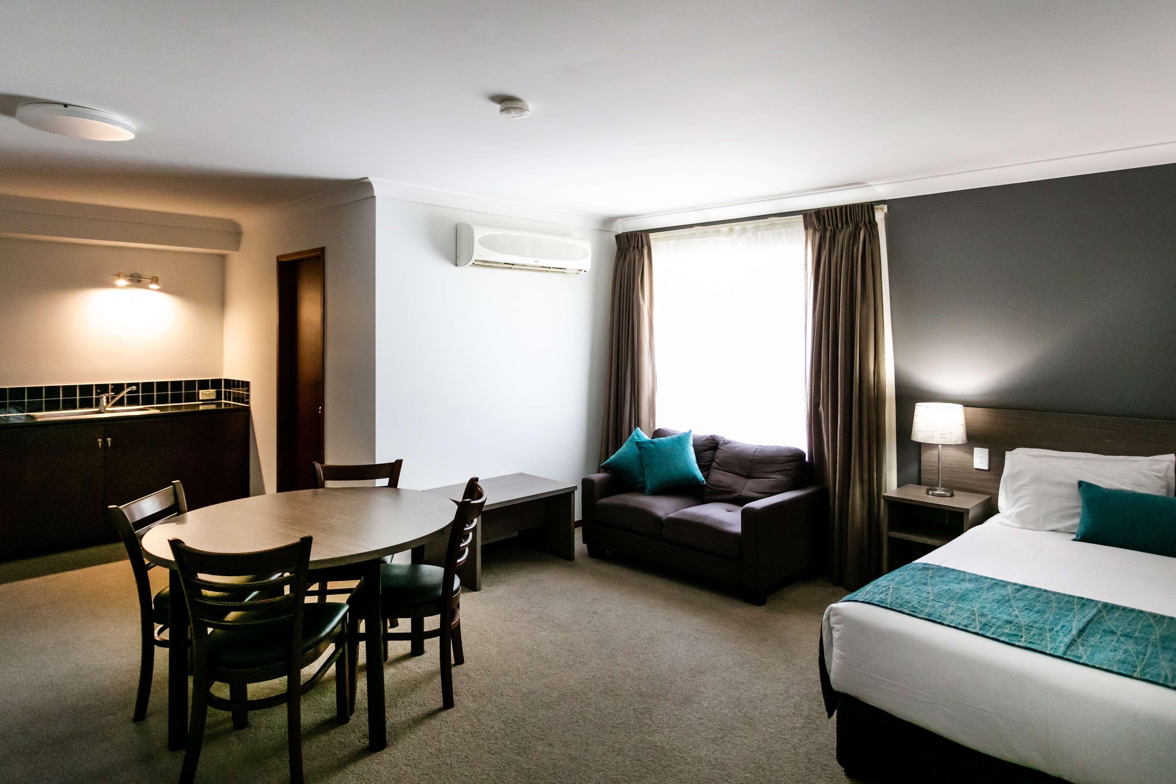 เบสต์ เวสเทิร์น ลัส - แอมบาสซาเดอร์ ออเรนจ์ Motel ภายนอก รูปภาพ